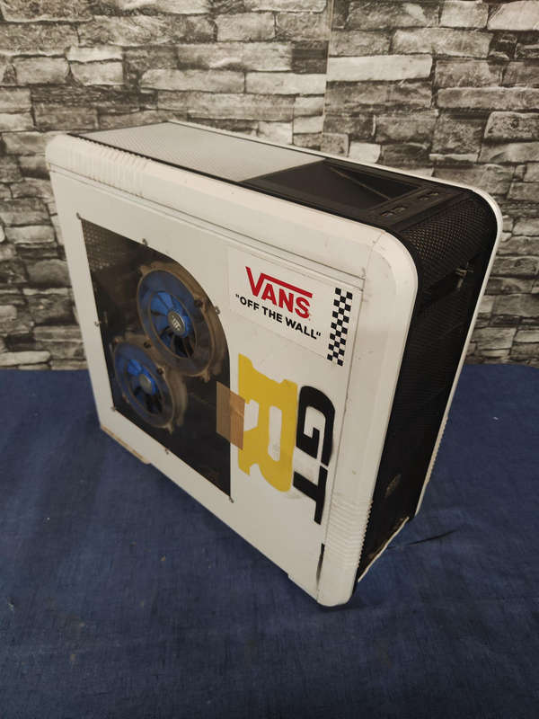 Coolermaster White Large Gaming Case