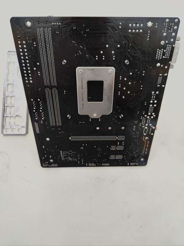 Intel Core i5 9600KF Motherboard Combo**8GB DDR4 Corsair Ram**