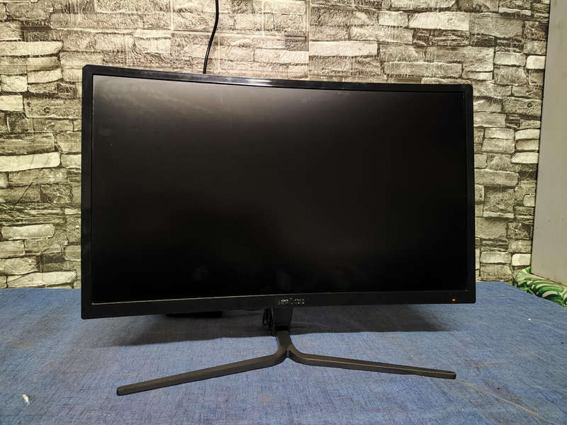 ViewSonic VX2458 Gaming Monitor**144Hz**Curved Screen**1ms Response**built in Speakers