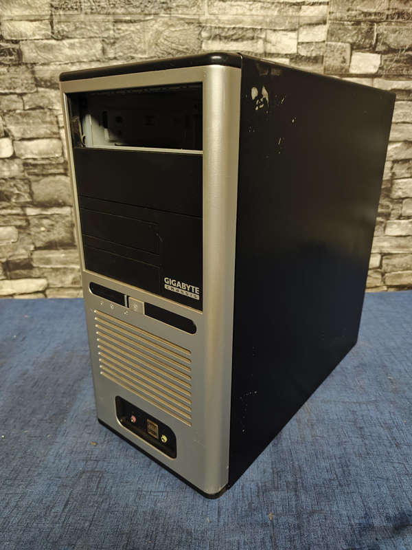 Gigabyte PC Chassis**M-ATX, DTX andIX boards**
