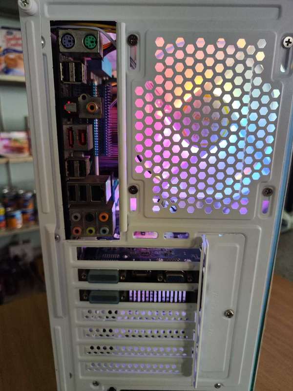 Core i7 Budget Gamer**GTX650 2GB**12GB Ram**500GB SSD