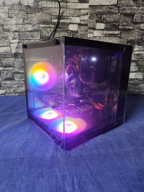 The Cube 10th Gen Gaming PC**GTX1660 Super 6GB Graphics**SSD**16GB Ram**