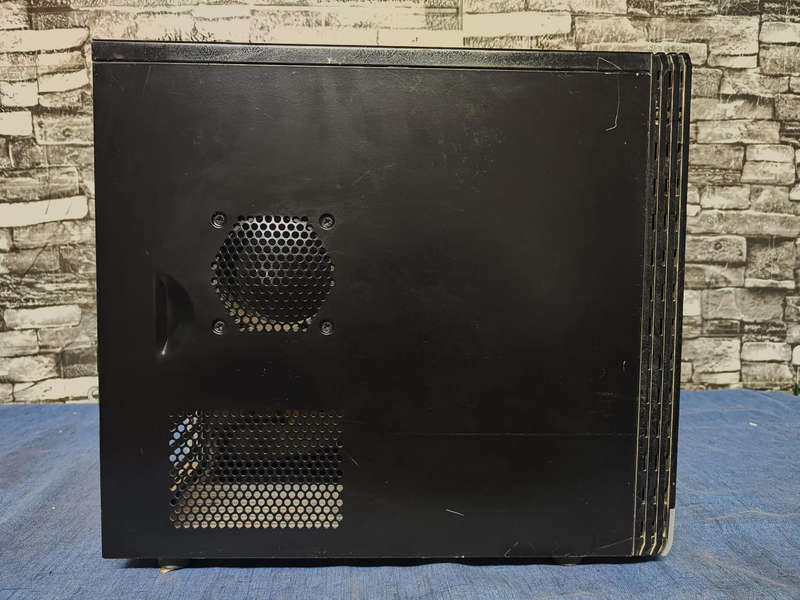 Gigabyte Chassis**fits MATX+ ITX boards**