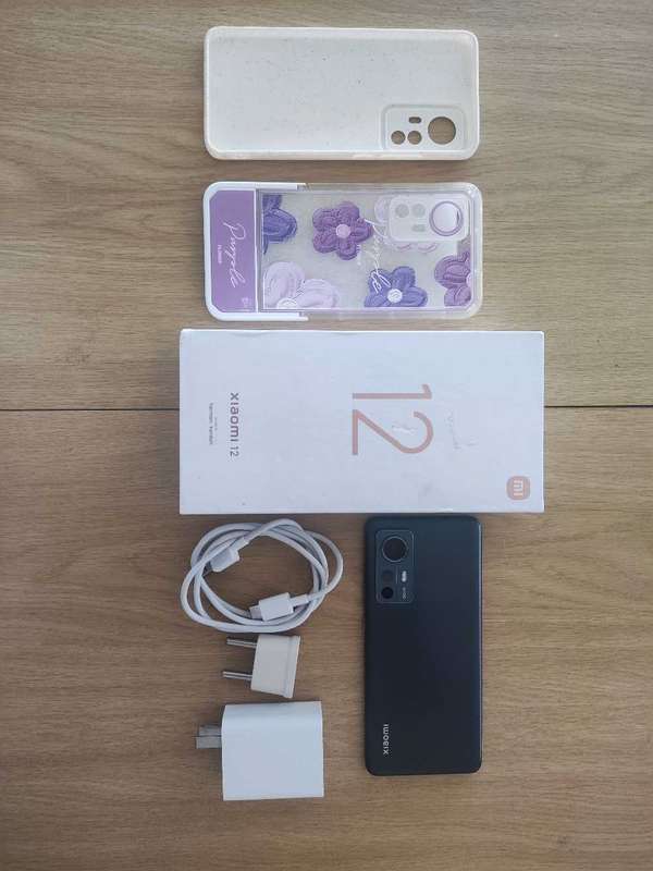 Xiaomi 12 / MI 12 ** 8GB** 128GB**Snapdragon 8 gen 1