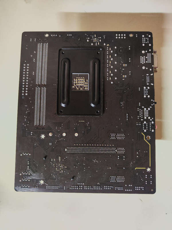 AMD Ryzen 7 Combo**16GB DDR4 Ram**Gigabyte A520M
