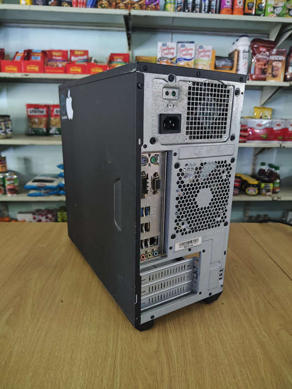 Core i3 6100**1TB HDD**8GB DDR4 Gaming ram**Asus Board