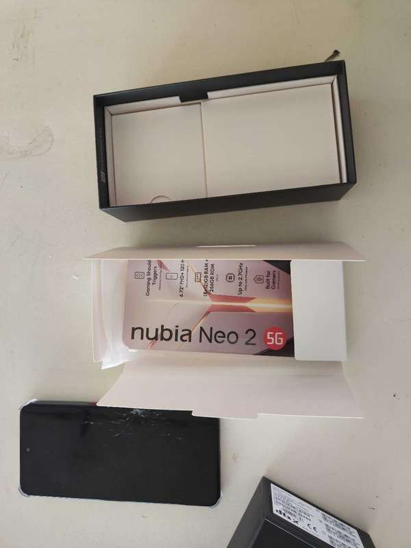 Nubia Neo 2 5G Gaming Phone**Cracked Screen ,touch still working**20GB ram**256GB Storage