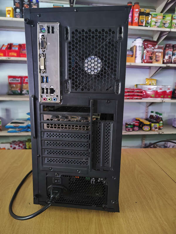 6Core i5 Gaming PC**GTX1660 Ti 6GB**16GB Ram*1TB SSD**700W PSU