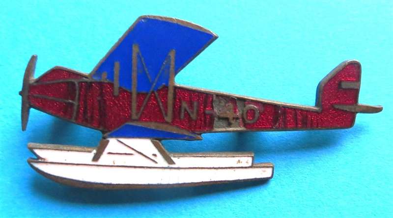 Vintage metal enamelled Water Plane badge by Stratnoid N-40