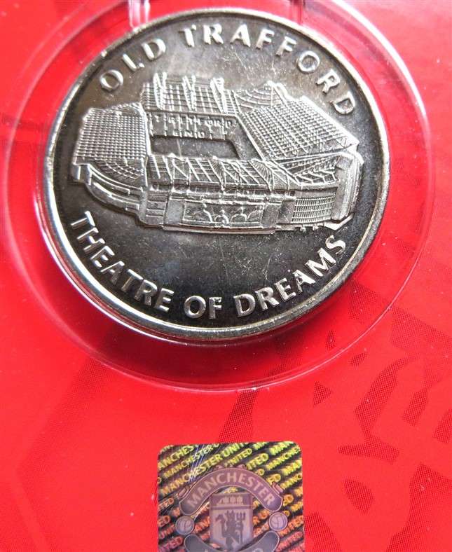 Manchester United Old Trafford Theatre of Dreams Medallion