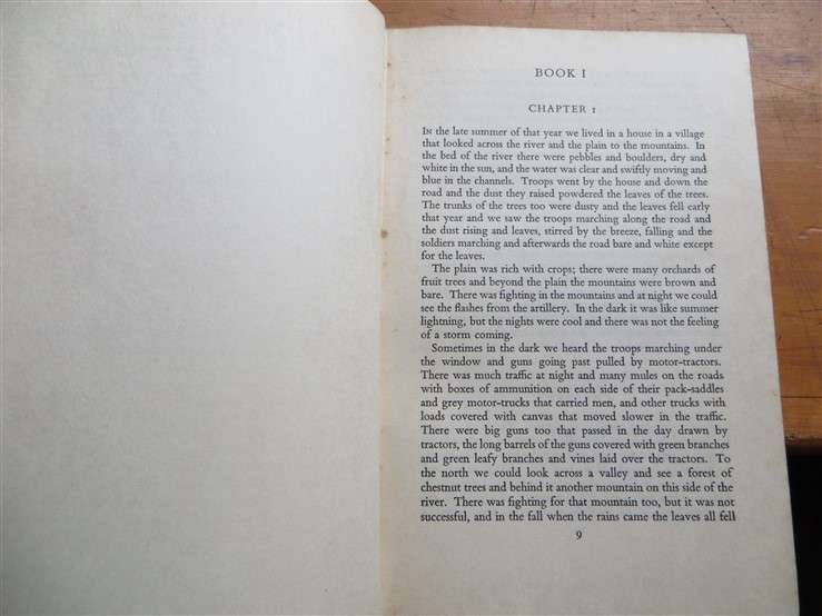 Ernest Hemingway - A Farewell to Arms - (1957) Hardcover