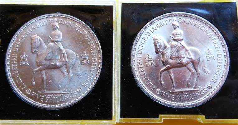 2 x 1953 GB 5 Shillings Crown in Capsule Both for 1 Bid