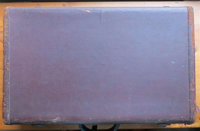 Vintage medium / small Suitcase