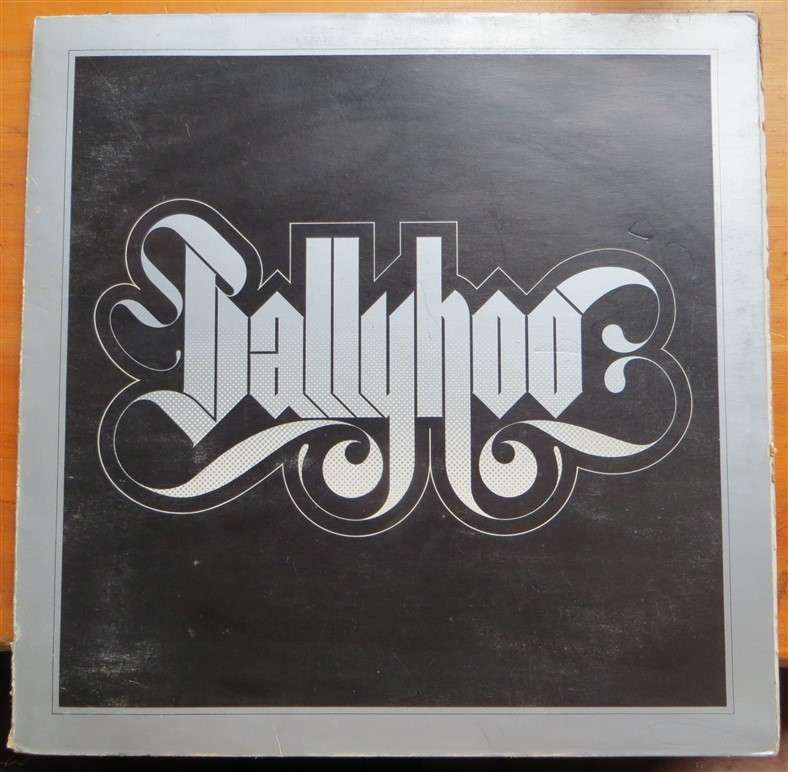 Ballyhoo - Signed by Band with messages - Vintage LP - VG