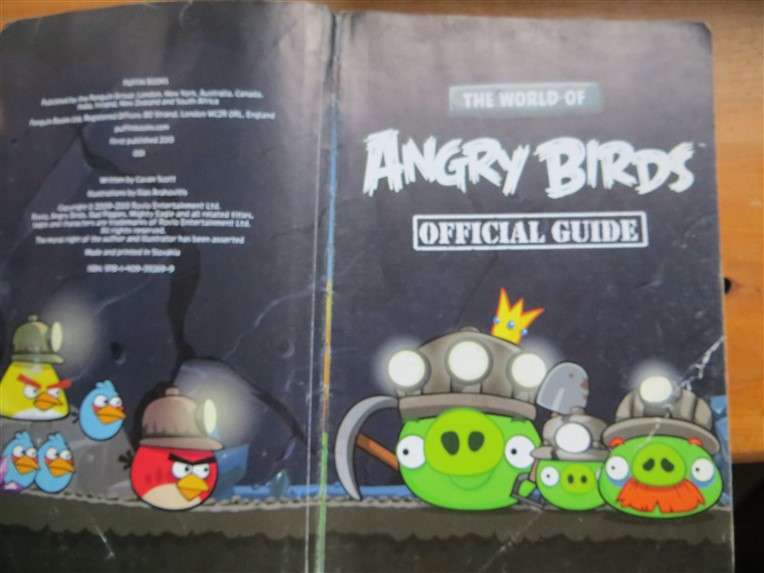 Angry Birds Lenticular Cards Album (1 missing) + Guide Book