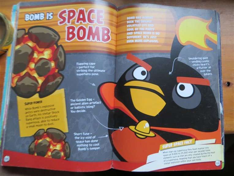 Angry Birds Lenticular Cards Album (1 missing) + Guide Book