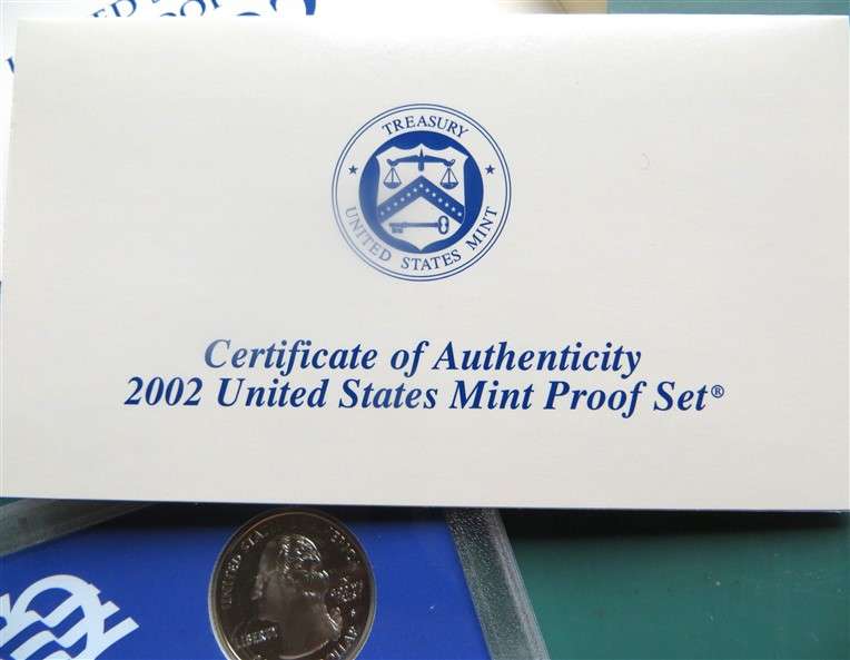 2002 US Proof Coin Set & includes 5 x New proof Quarters Set