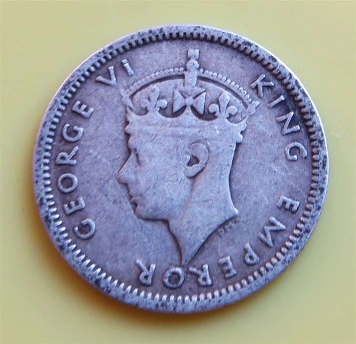1942 Southern Rhodesia 3d Silver Coin