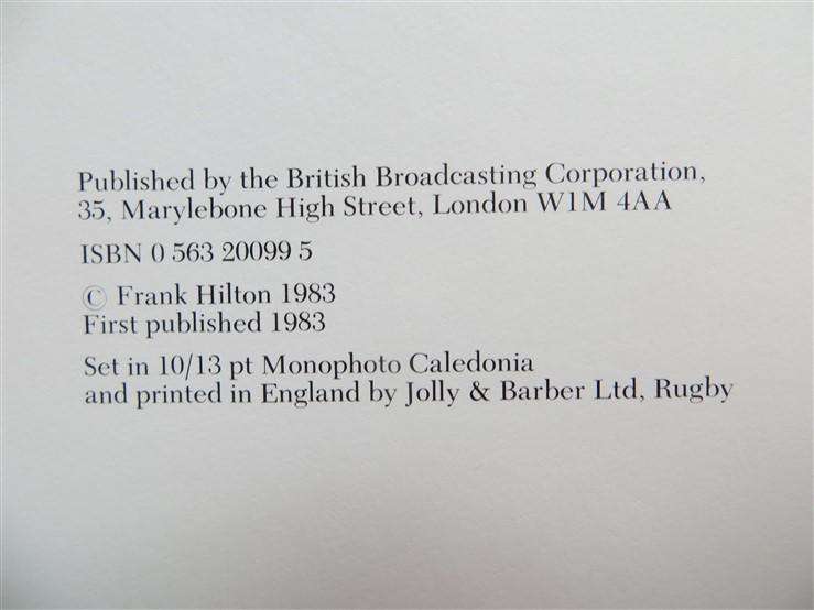 The Paras - Frank Hilton - Hardcover see pics for issues