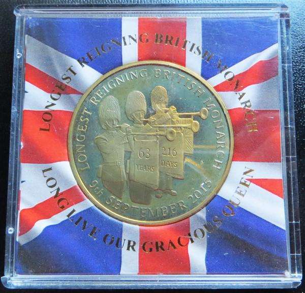2015 GB Longest Reigning British Monarch Medallion in Capsule