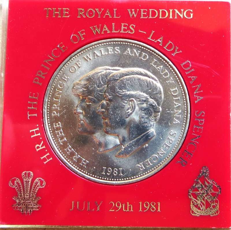 1981 Lady Diana Wedding  Crown in presentation Box