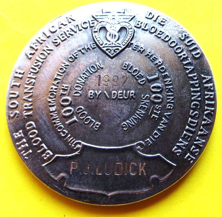 1992 Magna Cum Laude SANBS Medallion - P.J Ludick