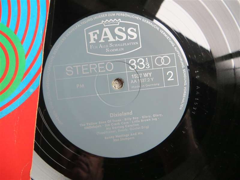 Dixieland - Ronny Hastings and is Hot Stompers - Vintage Vinyl LP - VG