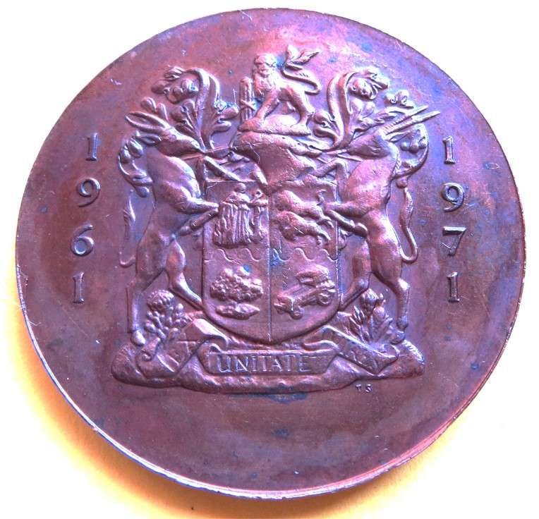 1971 RSA 10th Anniv. Growth/Groei Medallion in Capsule