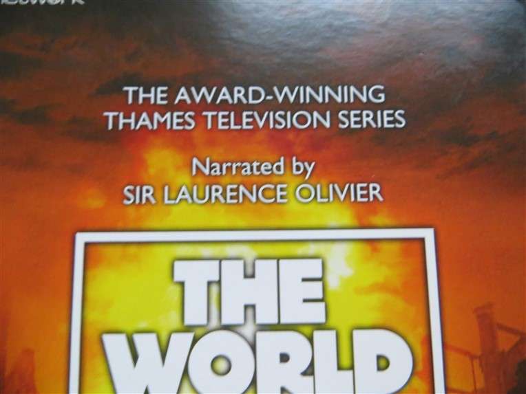 The World at War - 13 x DVD Disc Box Set - Sir Laurence Olivier