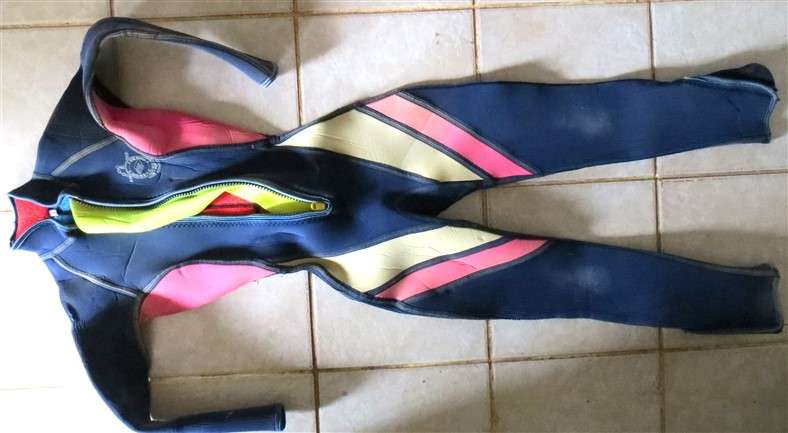 Ladies (S) Wetsuit - Longs with Long Sleeve