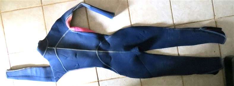 Ladies (S) Wetsuit - Longs with Long Sleeve
