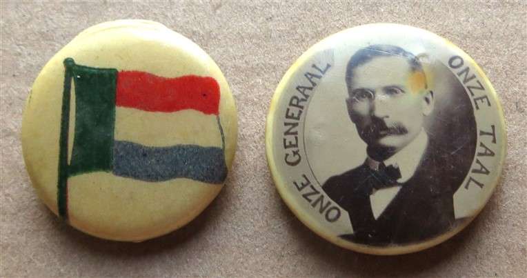 Vierkleur + Generaal Vintage Badges