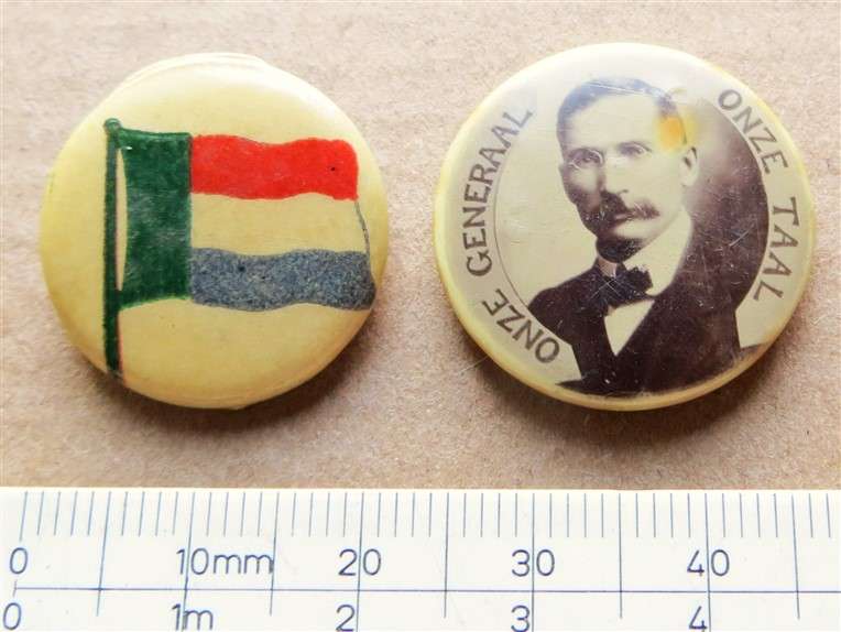 Vierkleur + Generaal Vintage Badges