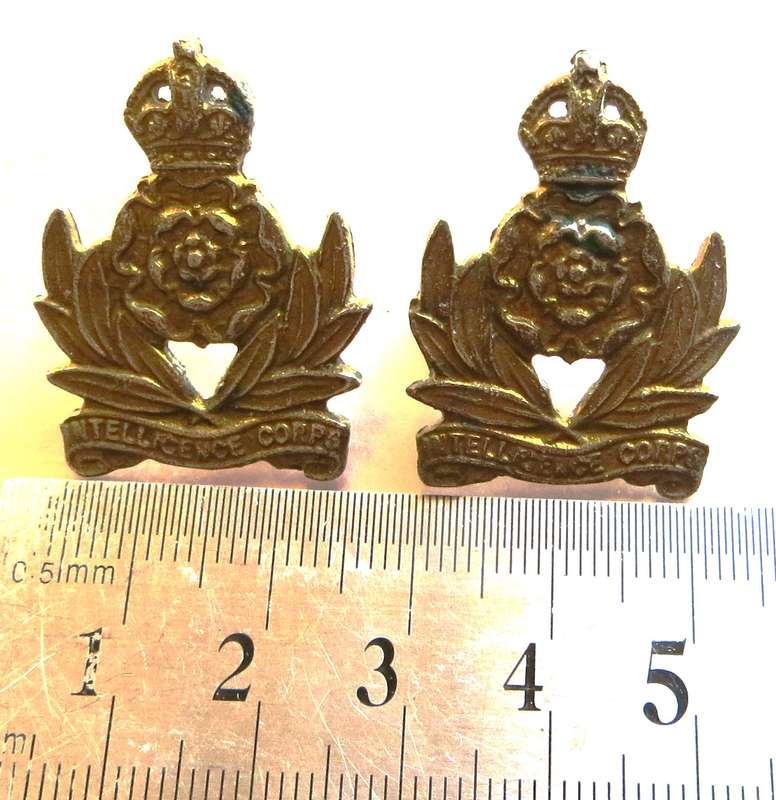 Pair of Intelligence Corps badges