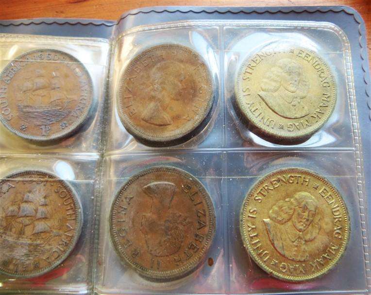 Pennies Album - 16 of 32 pockets with SA Pennies Collection - 1 Bid for All