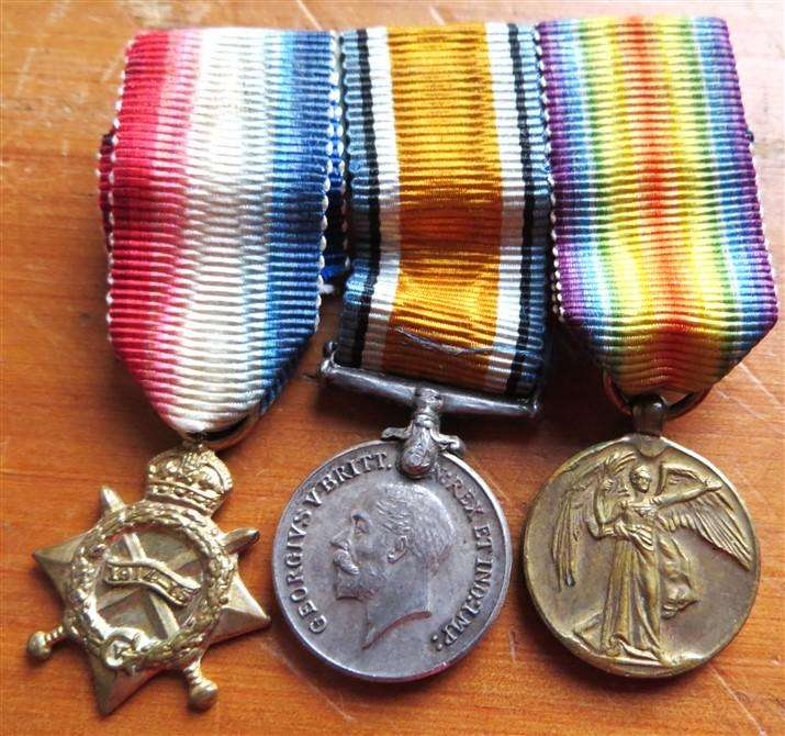 WW1 Medals Group of 3 Miniatures on Bar