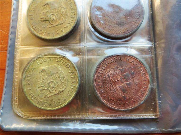 Pennies Album - 16 of 32 pockets with SA Pennies Collection - 1 Bid for All