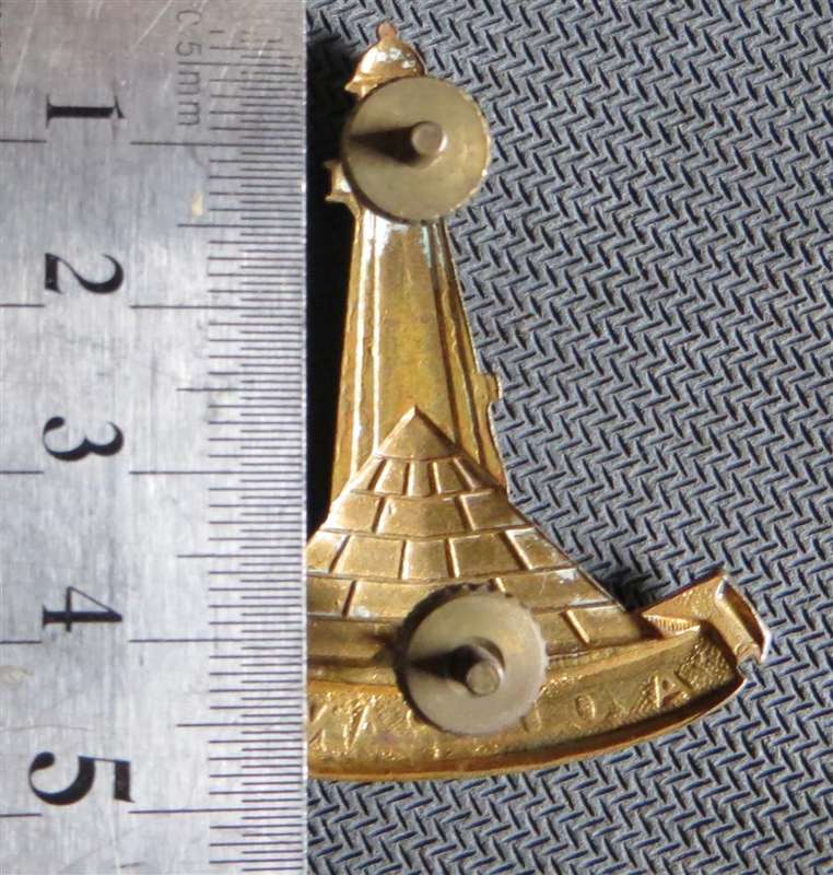 Algoa Bay Regiment Cap Badge - all intact