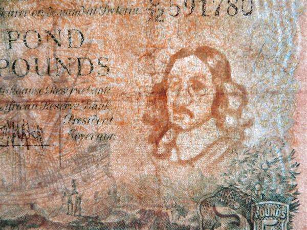 MH De Kock 5 Pounds Note #C72 591780 - Used with torn corner