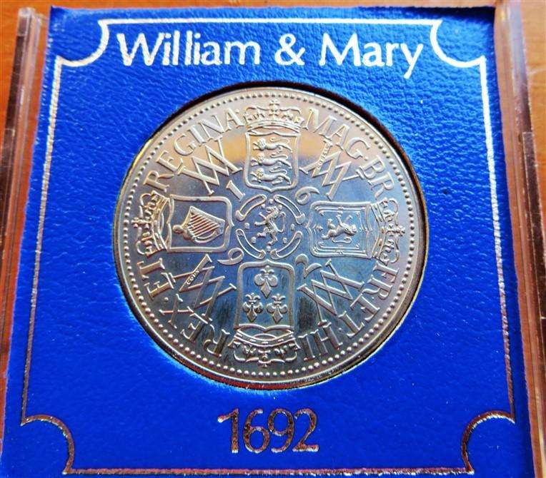 William & Mary 1692 Fantasy Replica Crown Restrike in Capsule