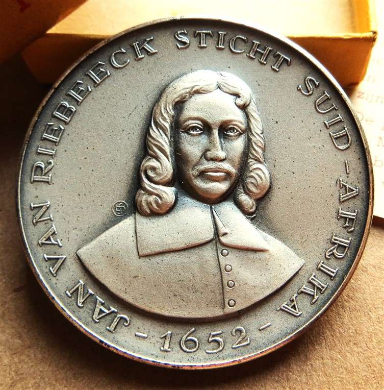 Jan Van Riebeeck Silver 40,7mm Comemmorative Medallion in Box