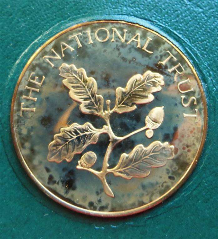 St Michaels Mount - Cornwall - The National Trust Medallion  in Capsule