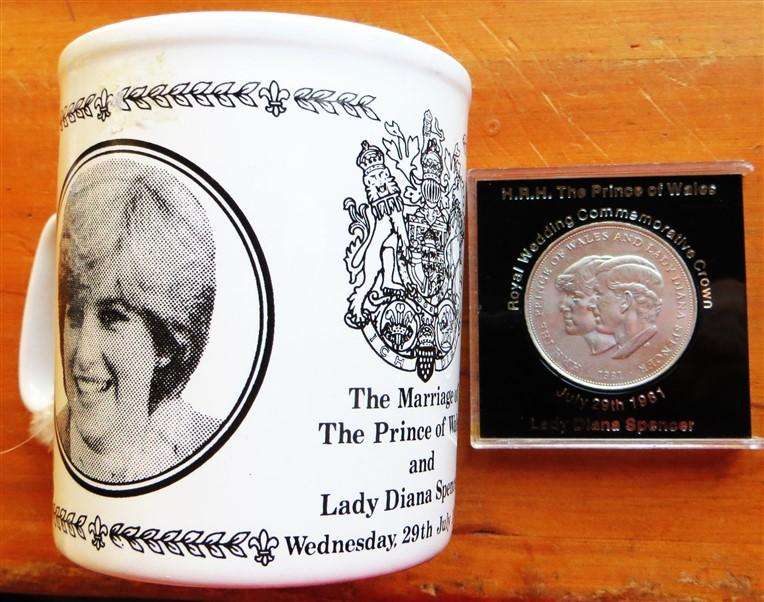 Lady Di & Prince Charles Wedding Crown + Mug