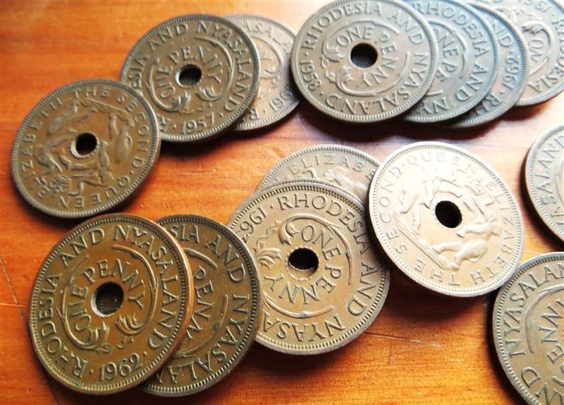 19 x Rhodesia Penny 1d Coin Lot #4 - 1 Bid