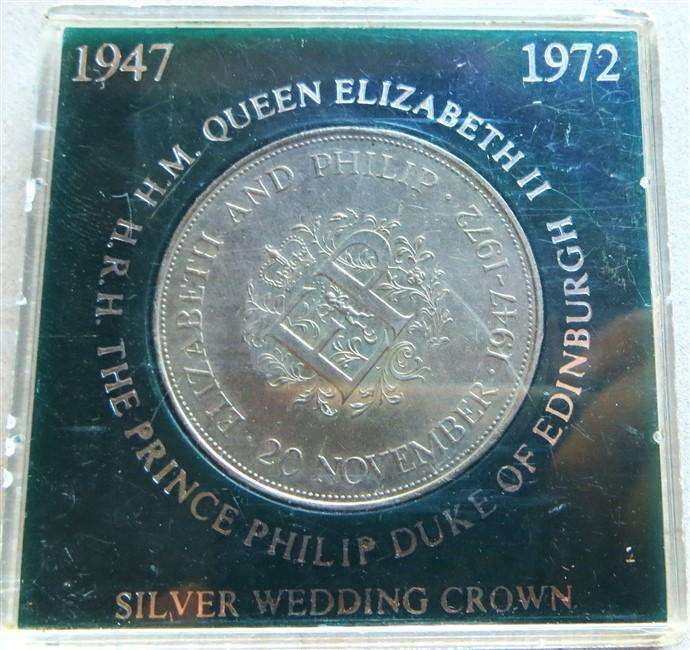 1972 Silver Wedding Crown in presentation Box - Lloyds Bank