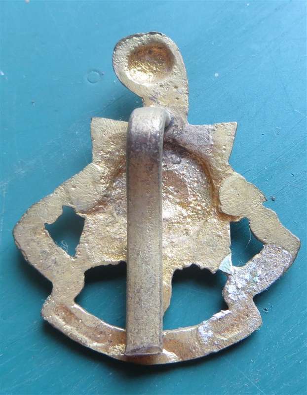 The Royal Sussex Regiment Cap Badge Bi Metal Slider