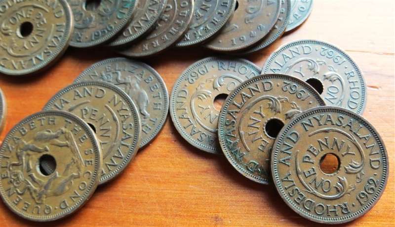 22 x Rhodesia Penny 1d Coin Lot #5 - 1 Bid