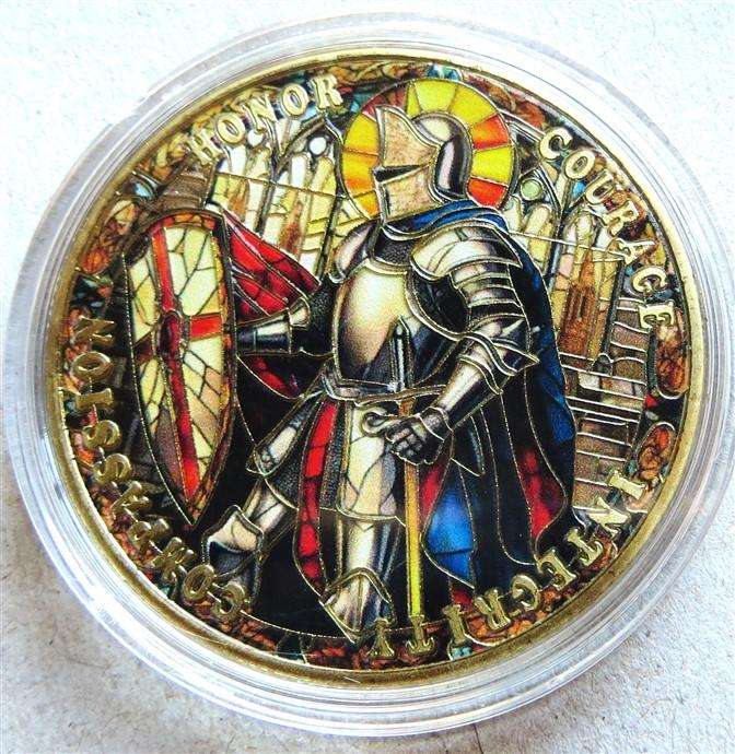 Knights Templar Colorized Crown Size Medallion in Capsule