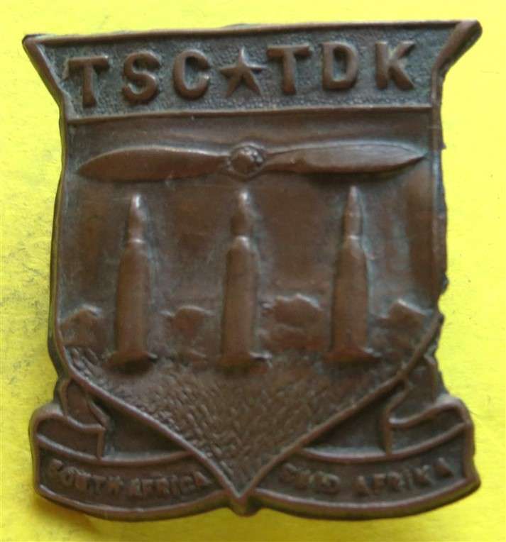 SA Army Technical Service Corps Badge TSC / TDK - 1 Lug intact