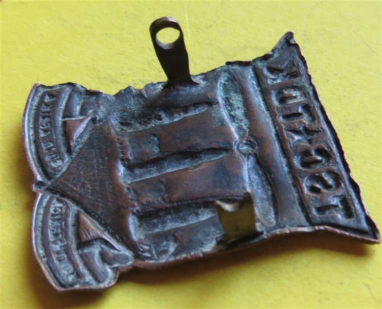 SA Army Technical Service Corps Badge TSC / TDK - 1 Lug intact